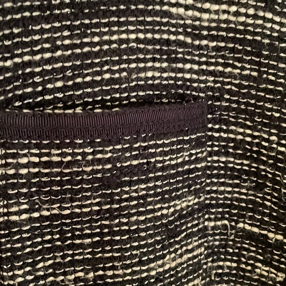 Banana Republic ladies jacket. Black/ white/ shimmer. Good condition. - Picture 10 of 13